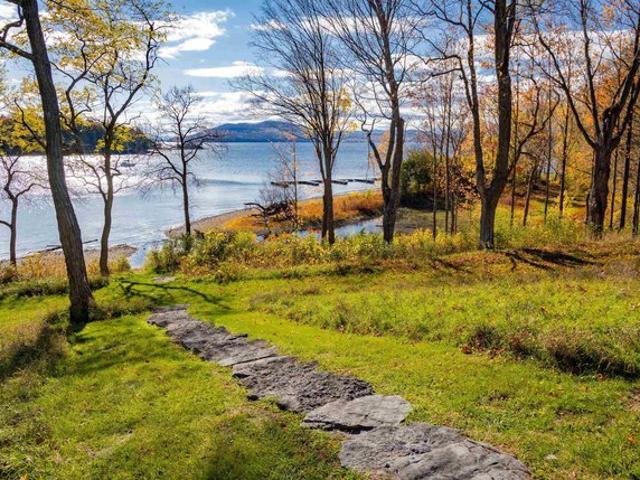 House for sale in North Ferrisburg, Vermont