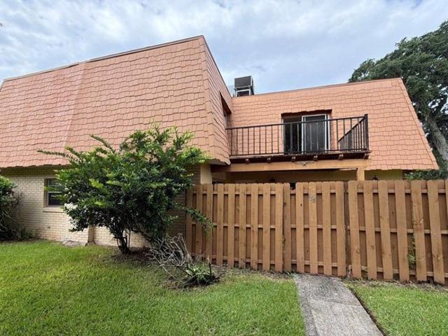 Townhouse for sale in Port Orange, Florida