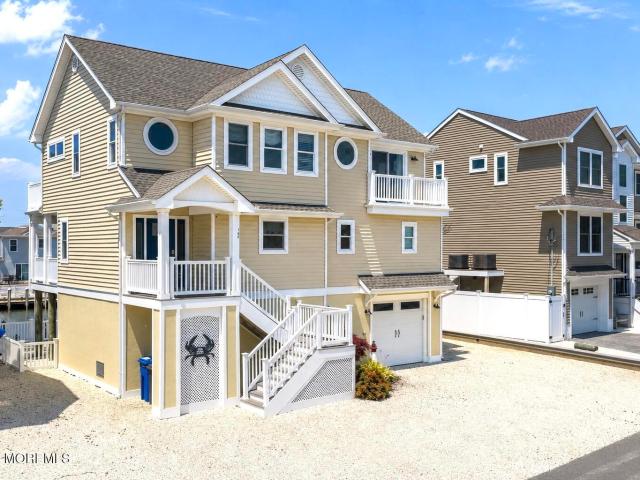 House for sale in Manahawkin, New Jersey