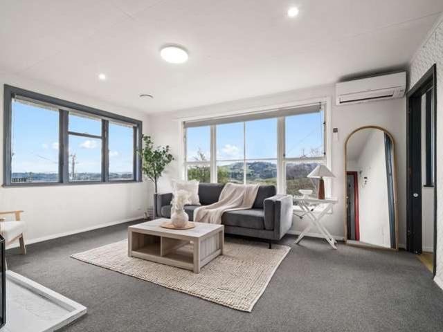 House for sale in Otakou