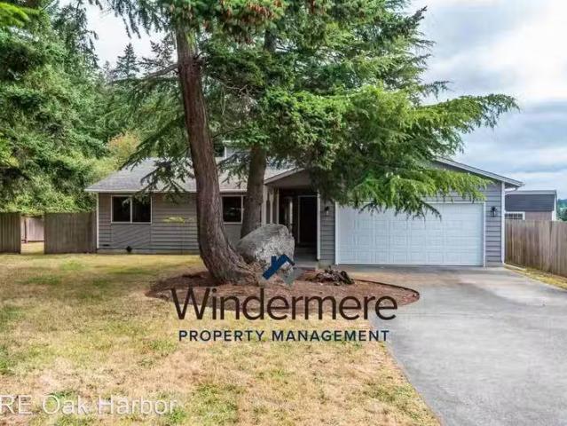 House for rent in Oak Harbor