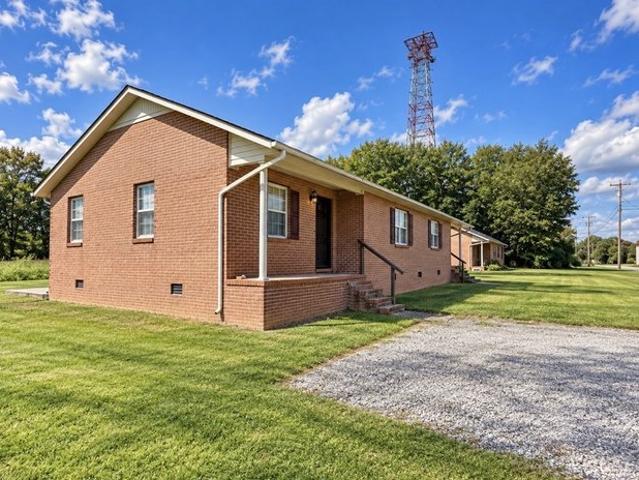 House for sale in Smithville, Middle Tennessee