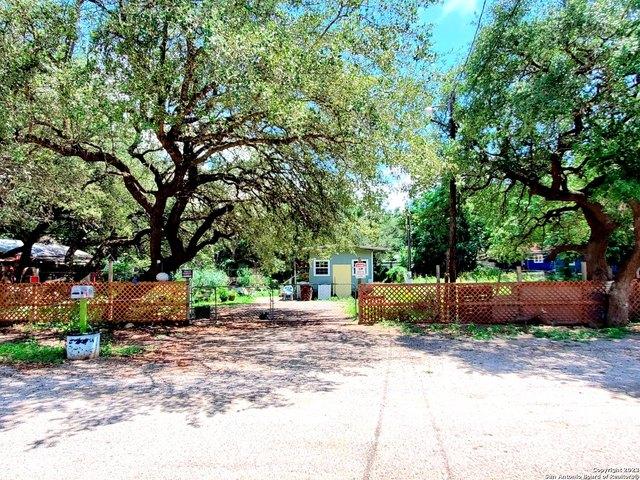 House for sale in Poteet, Texas