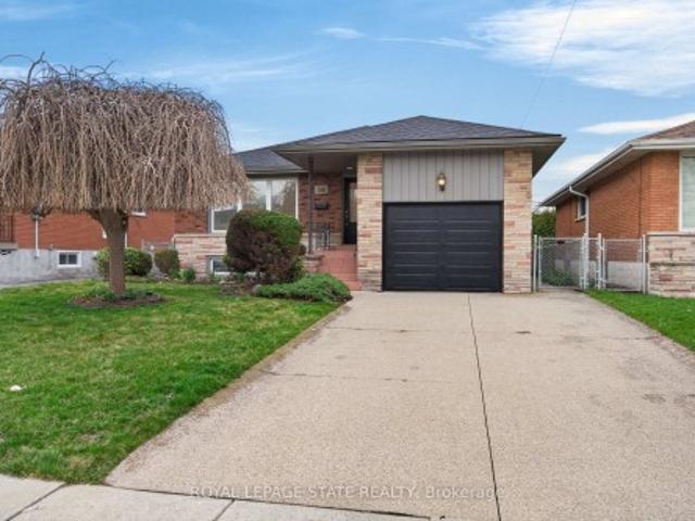 House for sale in Ancaster, Ontario