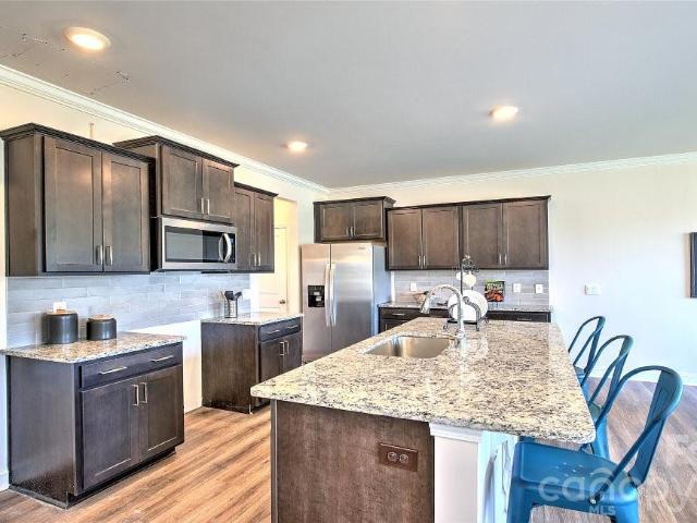Townhouse for sale in Fletcher, North Carolina