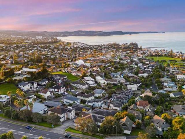 House for sale in Whangaparaoa