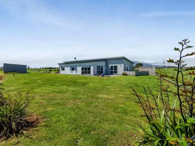 House for sale in Taranaki