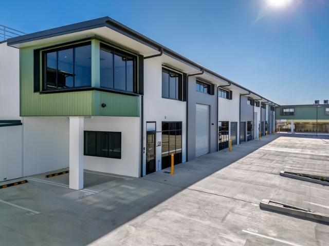 Warehouse for rent in Toombul, Queensland