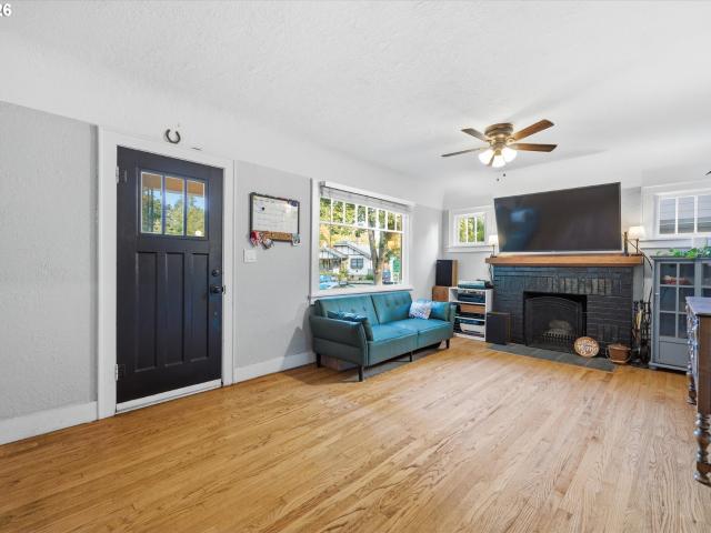 House for sale in Salem, Marion County