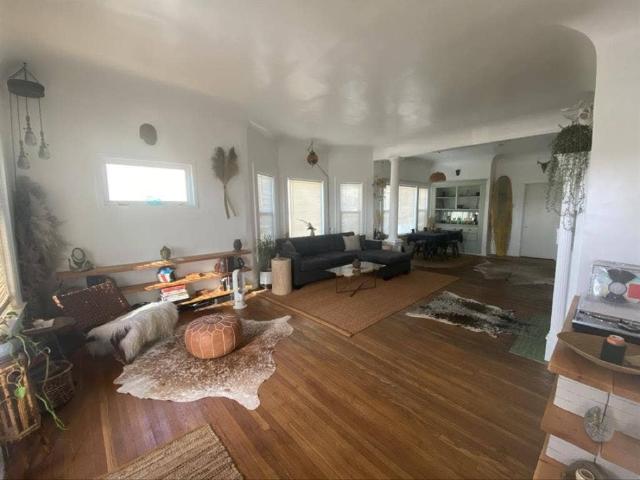 Room for rent in Canoga Park, California