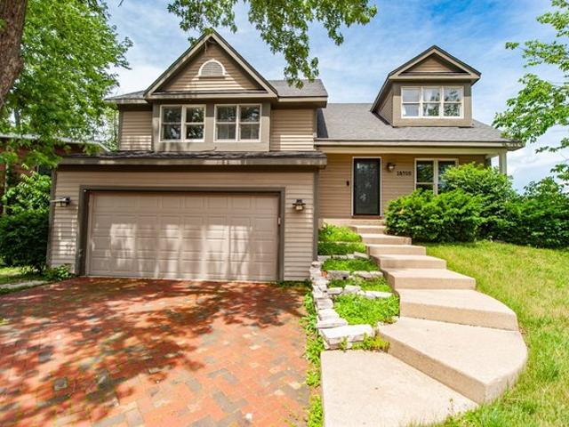 House for sale in Grayslake, Illinois