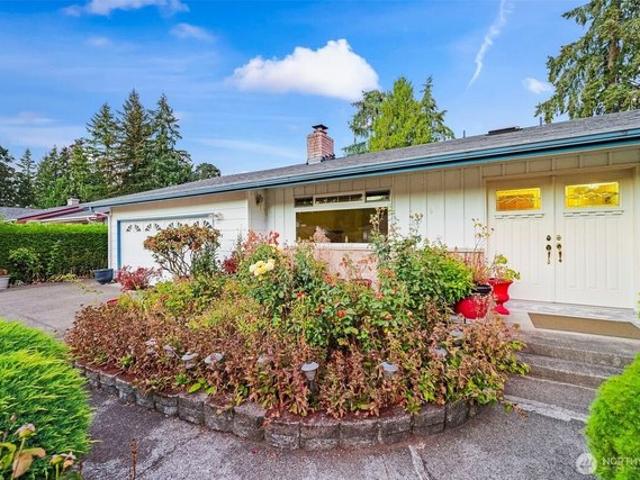 House for sale in Spanaway, Pierce County
