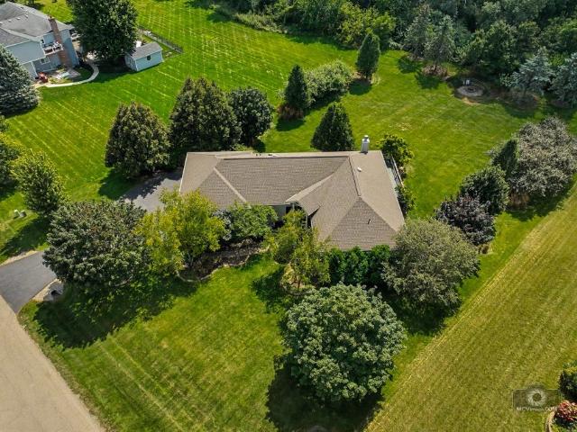 House for sale in Mchenry, Illinois