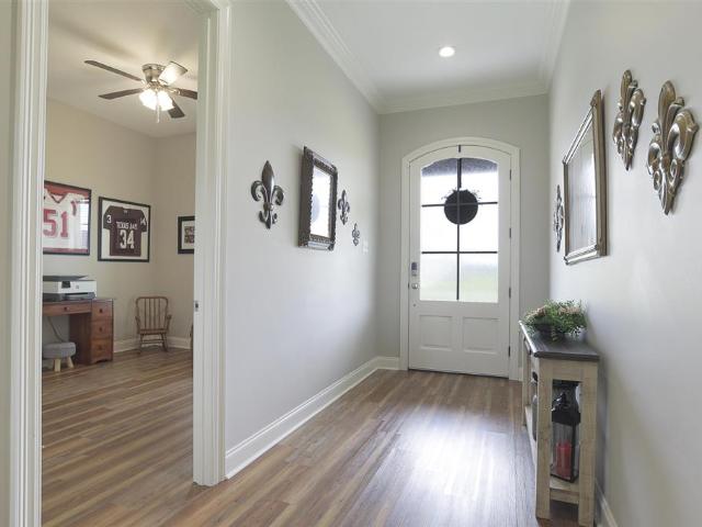 House for sale in Iowa, Louisiana