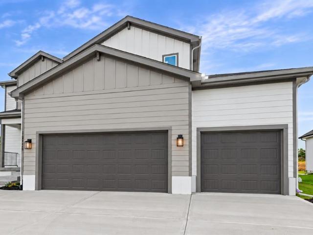 House for sale in Spring Hill, Johnson County
