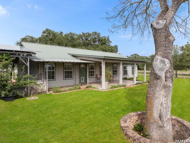 House for sale in Utopia, Texas