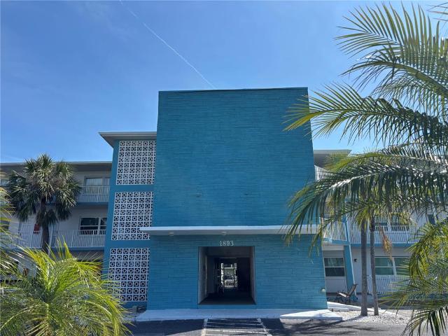 Condo for sale in South Pasadena, Florida