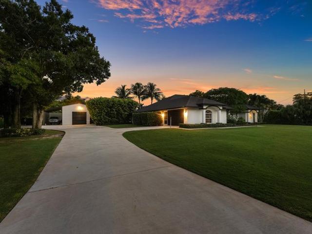 House for sale in Loxahatchee, Florida