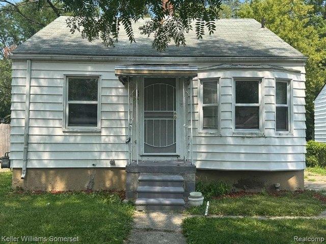 House for sale in Harper Woods, Michigan