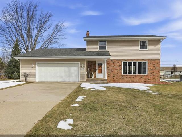 House for sale in Neenah, Wisconsin