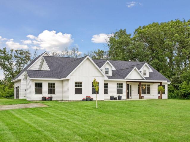 House for sale in Orrock Township, Sherburne County