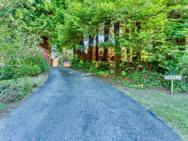 House for sale in Fort Bragg, California