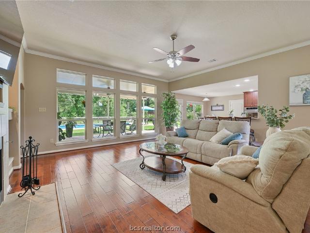 House for sale in Hearne, Texas