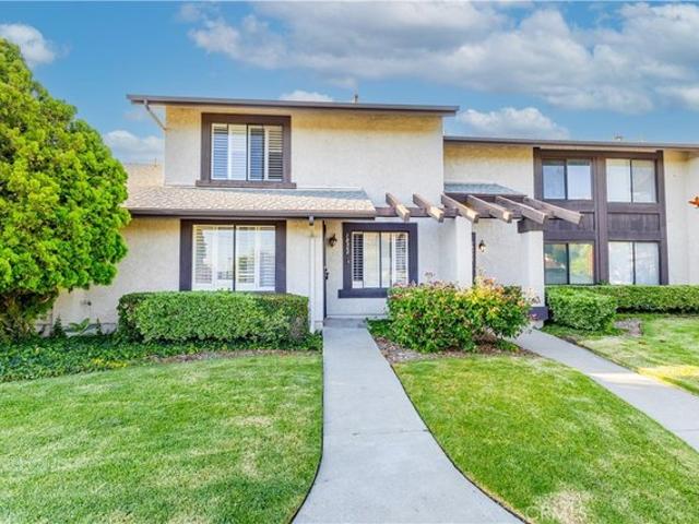 Townhouse for sale in Orange, California