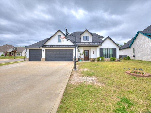 House for sale in Rogers, Oklahoma