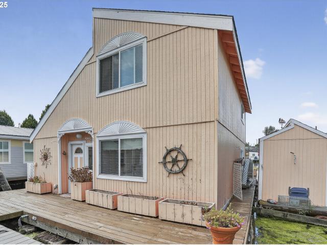 House for sale in Oregonia