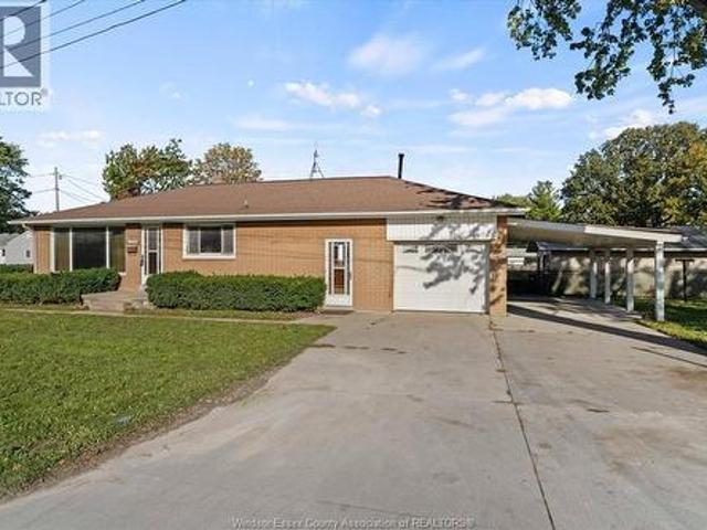 House for sale in East Windsor, Windsor
