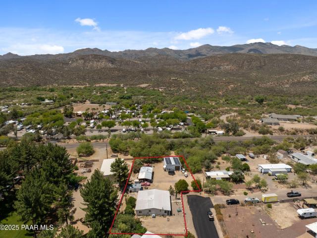 House for sale in Black Canyon City