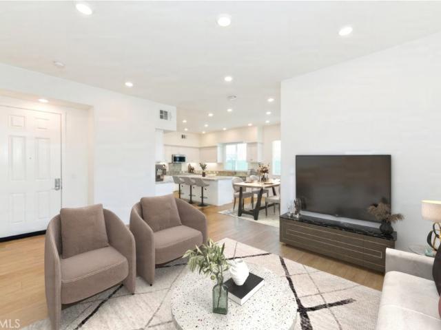 Condo for sale in Anaheim