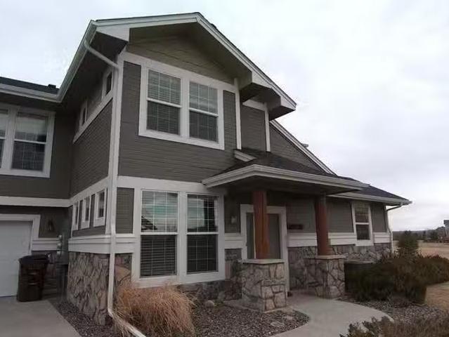 Condo for rent in Windsor