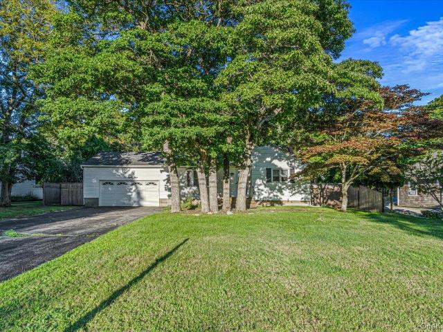 House for sale in Center Moriches, Town of Brookhaven