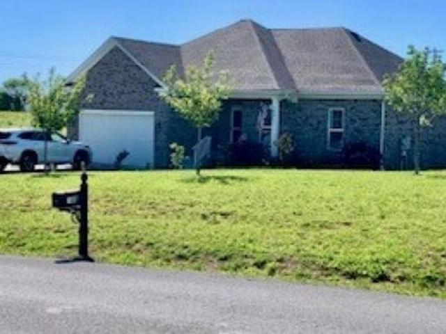 House for sale in Oakland, Kentucky