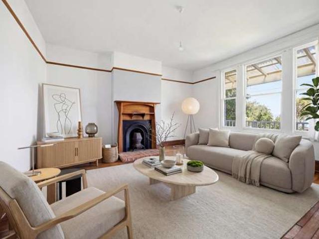 House for sale in Otakou