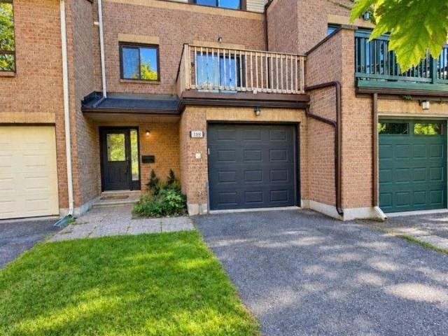 Townhouse for rent in Rideau-Vanier, Ottawa