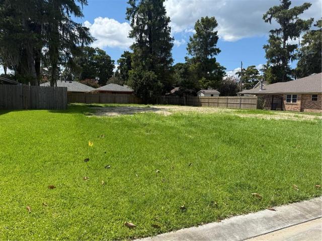 Land for sale in Destrehan, Louisiana