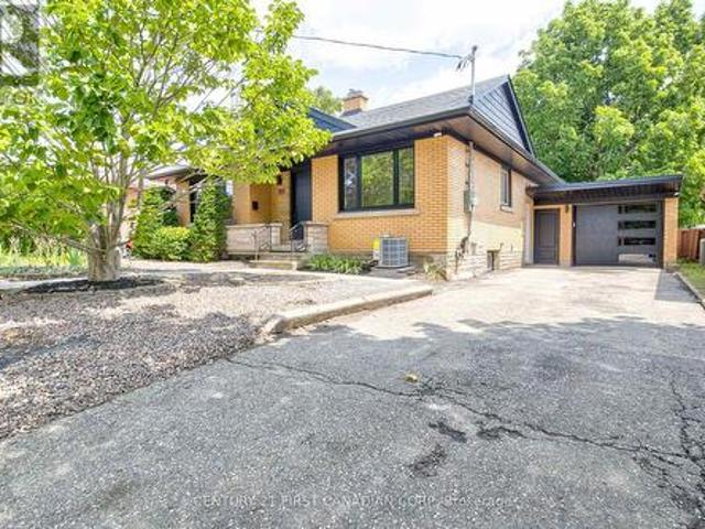 House for sale in Kitchener, Ontario