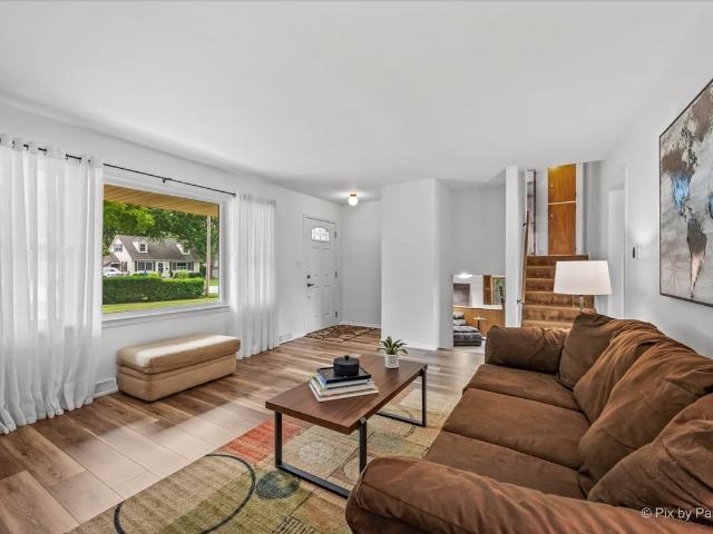 House for sale in Mchenry, Illinois