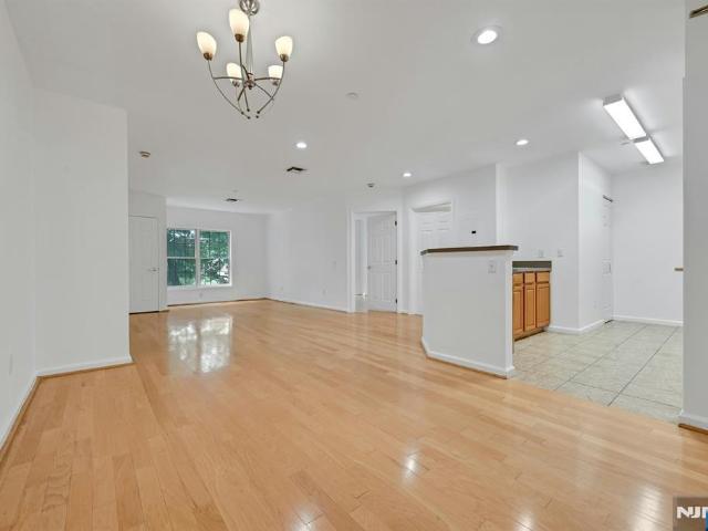 House for sale in Paramus, New Jersey