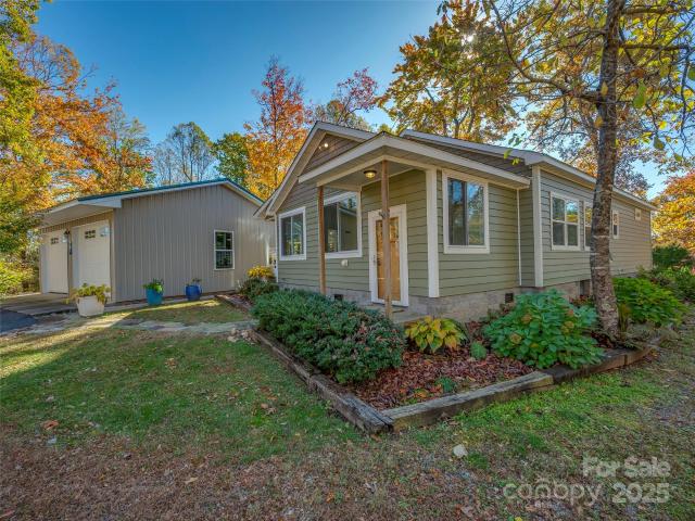 House for sale in Saluda, North Carolina