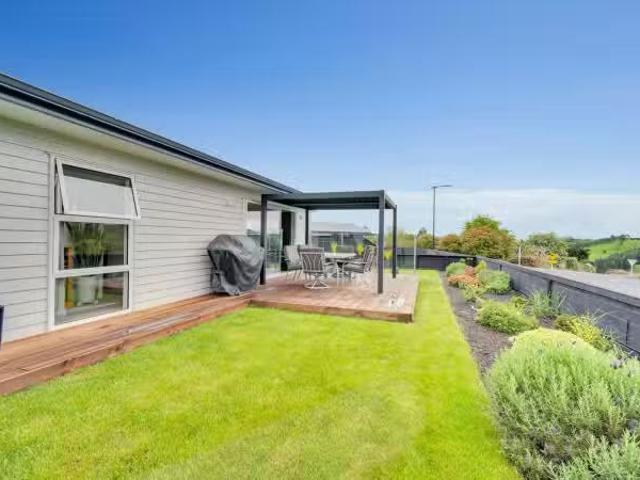 House for sale in Otakou