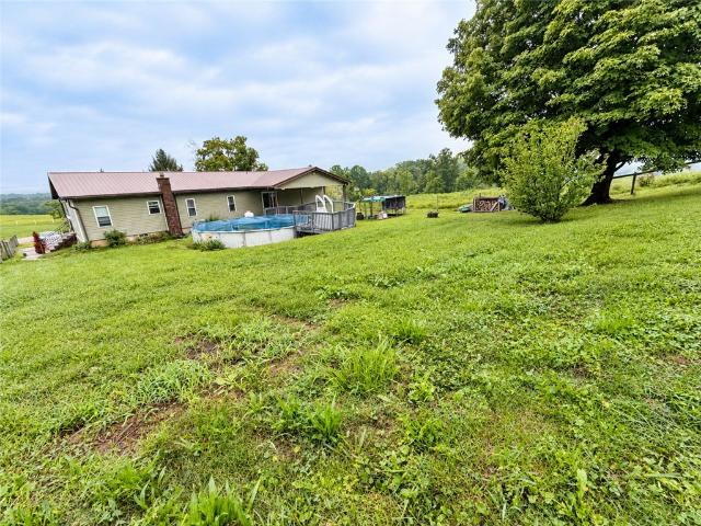 House for sale in Lake Lynn, Pennsylvania