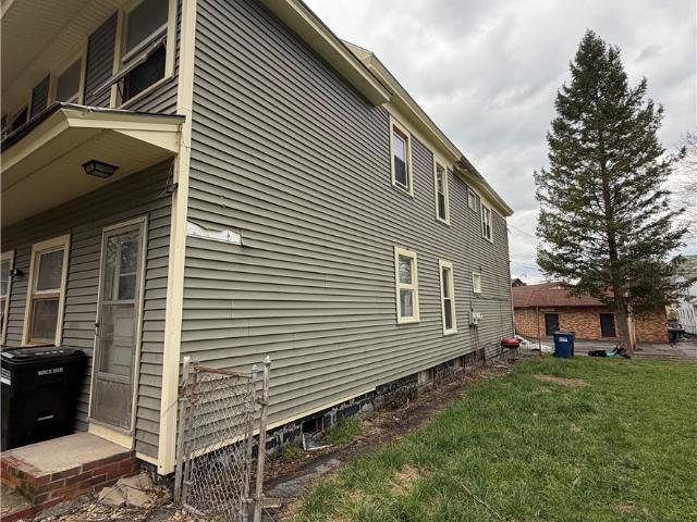 House for sale in Syracuse, New York