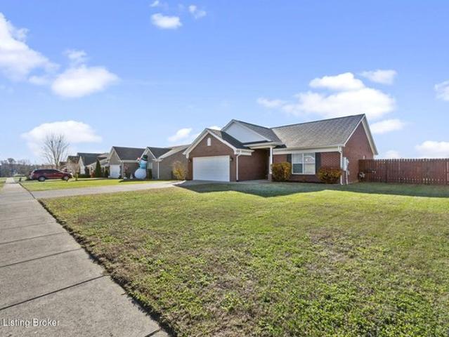 House for sale in Shepherdsville, Kentucky