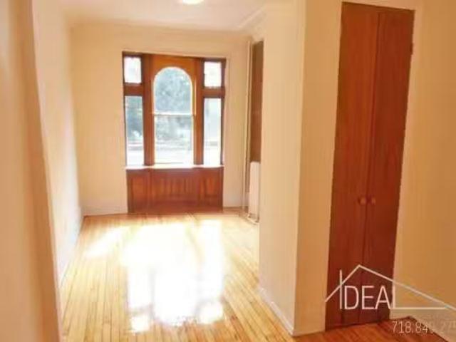 Condo for rent in Ridgewood