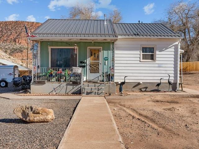 House for sale in Iron, Utah