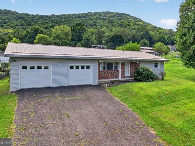 House for sale in Ridgeley, West Virginia